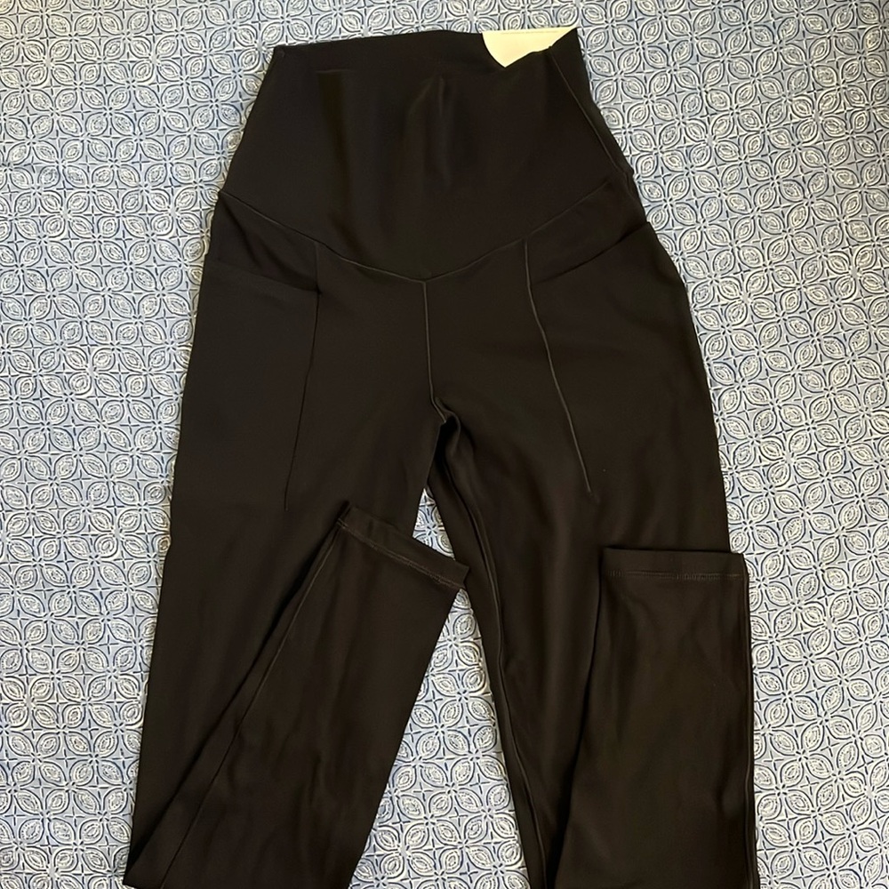 Black leggings
